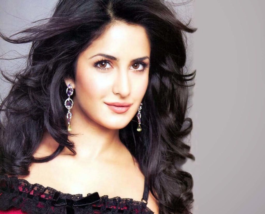Katrina Kaif Height, Weight, Age, Boyfriend, Family and Biography